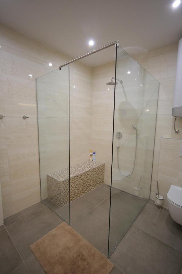 Vitez Apartment II ลูบลิยานา ภายนอก รูปภาพ
